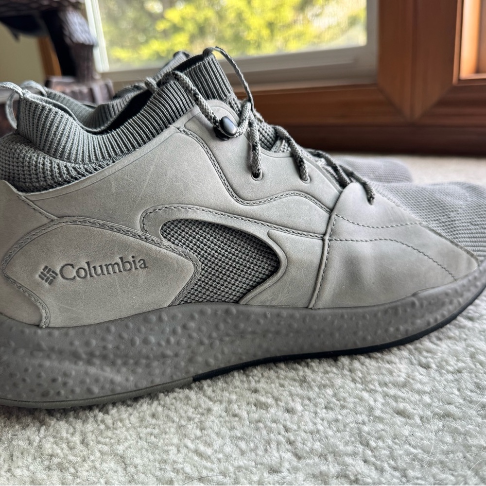 Columbia Men's Gray Sneakers